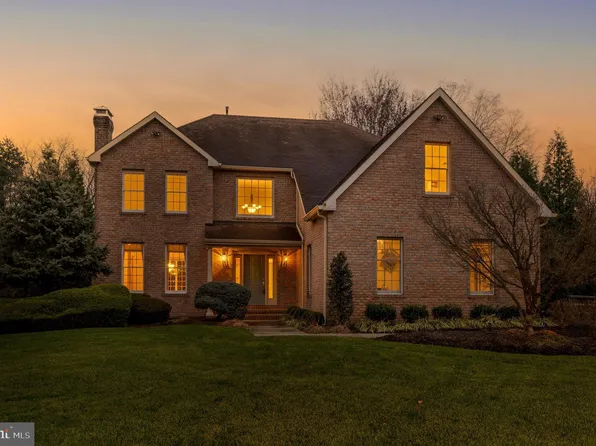 419 E Oak Ave, Moorestown, NJ 08057