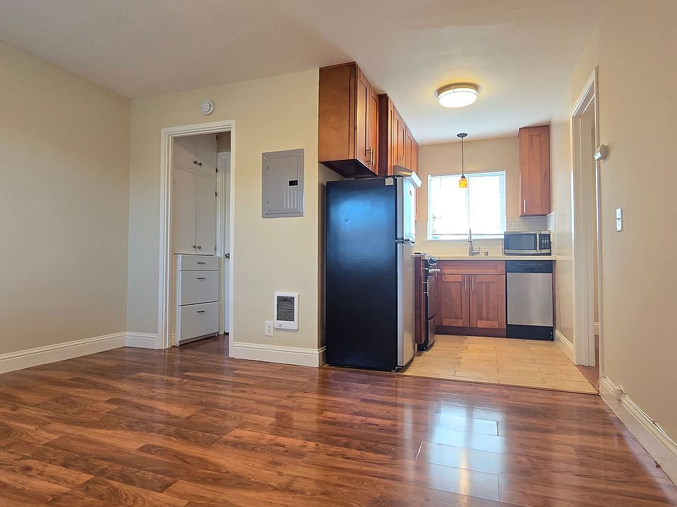 1st image of 619 Buckeye St #6