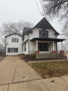 800 E 7th St, York, NE, 68467