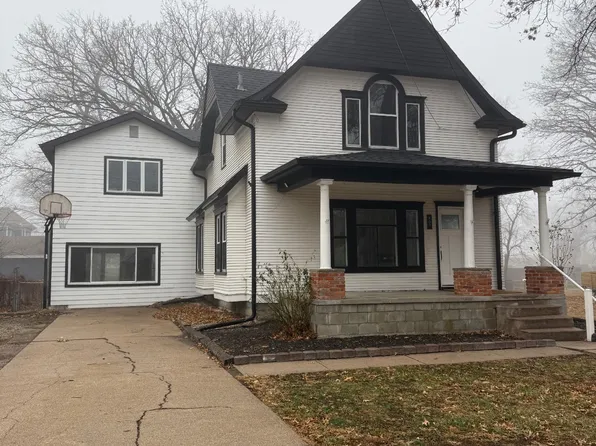 800 E 7th St, York, NE 68467