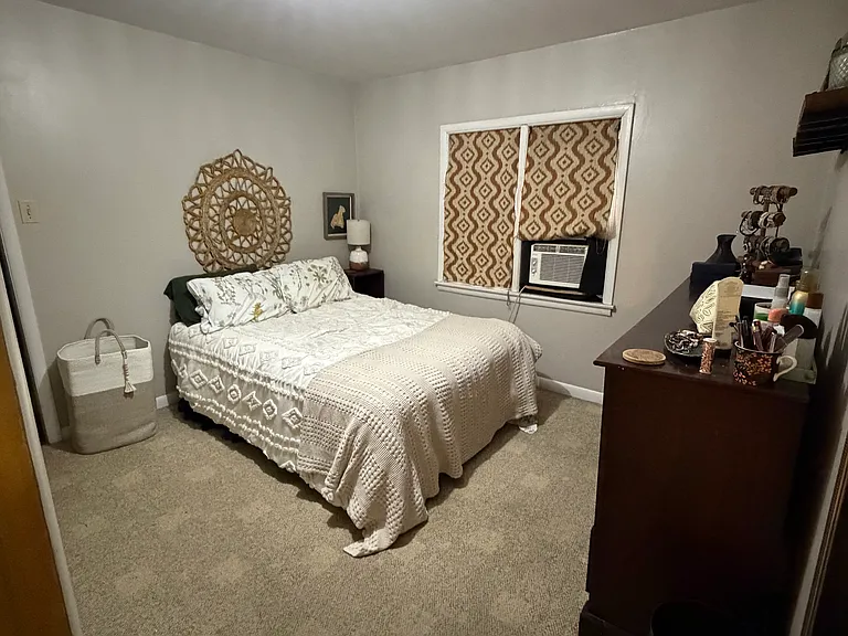 2231 E Bennett Ave — Photo 12