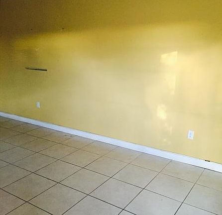 3rd image of 395 NW 177th St APT 220