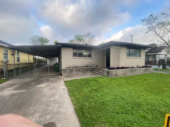 2627 Stevens St, Houston, TX 77026