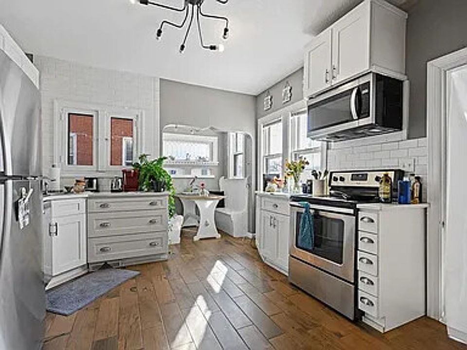 1st image of 2906 Tyler St NE #1