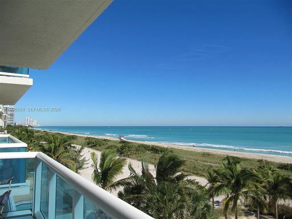 The Waverly At Surfside B — Photo 2
