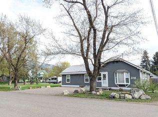 318 4th St W, Columbia Falls, MT 59912