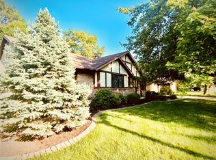 1006 Matthew Dr, O'Fallon, IL 62269