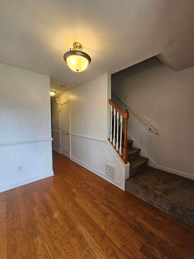 Gorgeous & Spacious 4 Bedroom In Carolina Forest — Photo 3