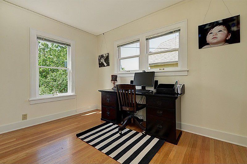 Additional main floor room that's currently being used as an office, Also with great light and southern exposure.