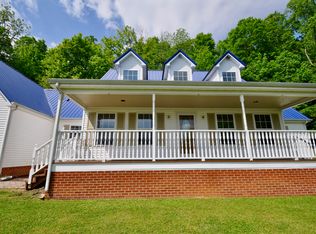 221 Estates Dr, Pounding Mill, VA 24637