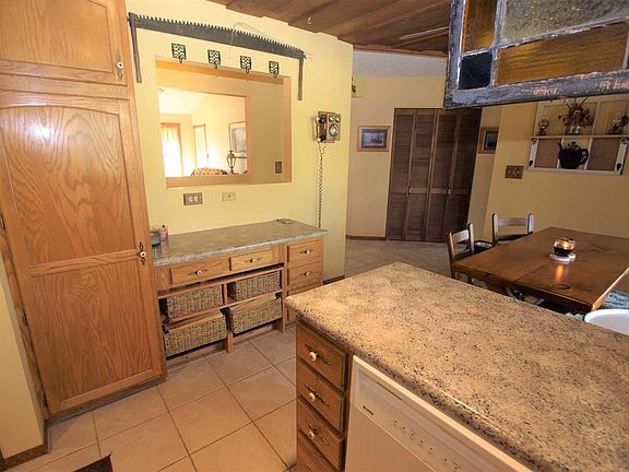 5th image of 2068 Indian Point Dr