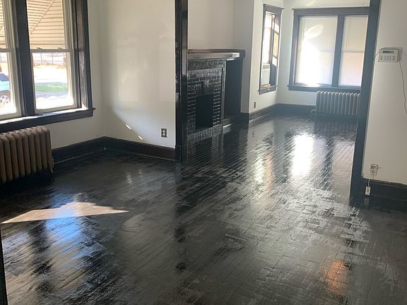 5th image of 1501 N Leclaire Ave