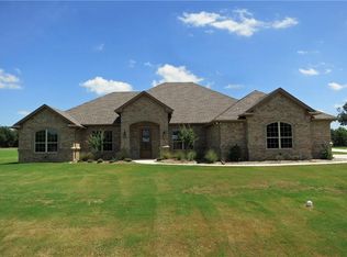 9304 King Air Dr, Granbury, TX 76049