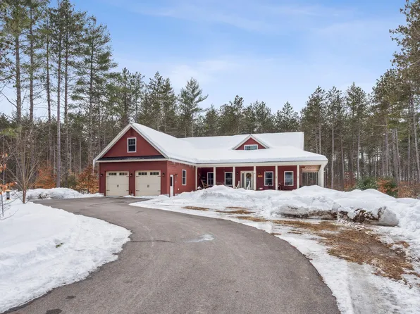 32 Christopher Street, Fryeburg, ME 04037