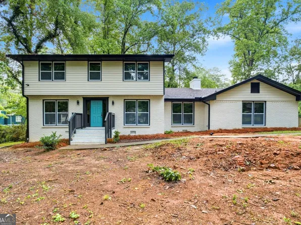 648 Bralorne Dr, Stone Mountain, GA 30087