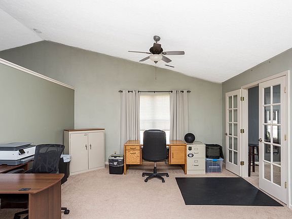 3rd image of 278 E Quail Wood Ln
