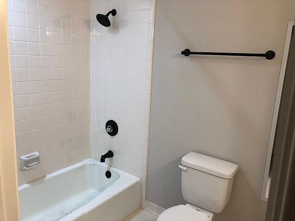 3rd image of 240 Westchase Dr
