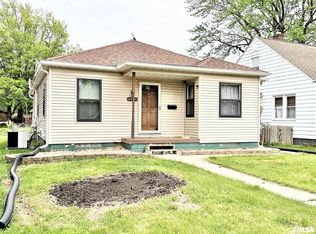 2520 7th St, East Moline, IL 61244