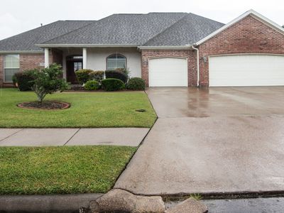 6180 Gracemount Ln, Beaumont, TX, 77706