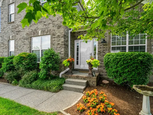 107 Brant Ln, Hendersonville, TN 37075