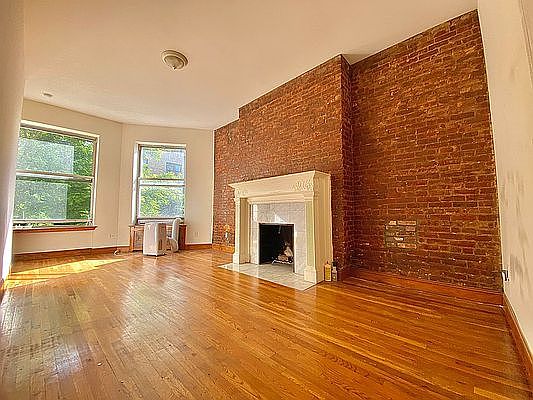 1st image of 317 W 107th St #2B