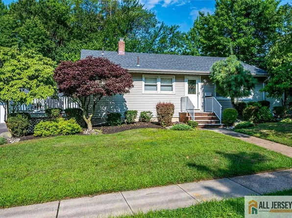 20 Melville Rd, Edison, NJ 08817
