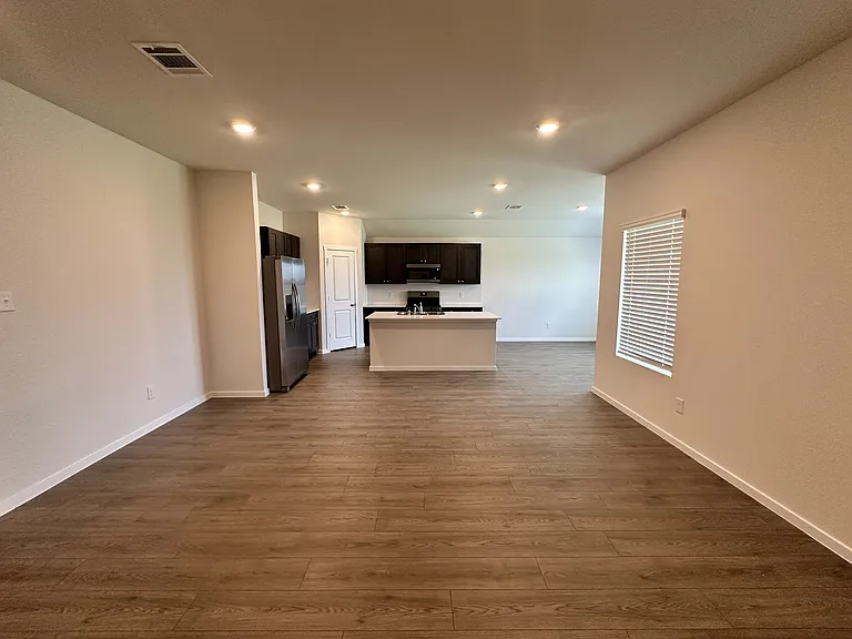 503 Northern Red Dr — Photo 2