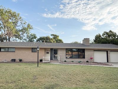 215 W 25th St, Hays, KS, 67601