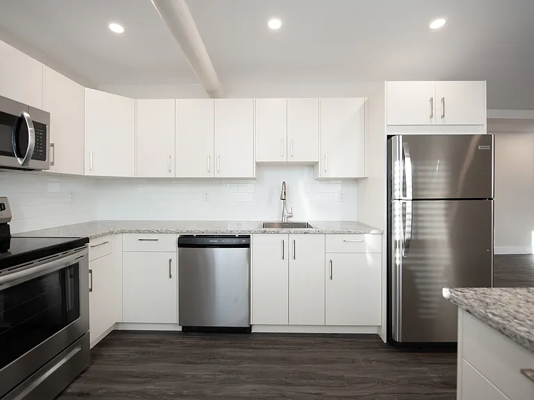 812 Wolseley Ave #2 — Photo 16