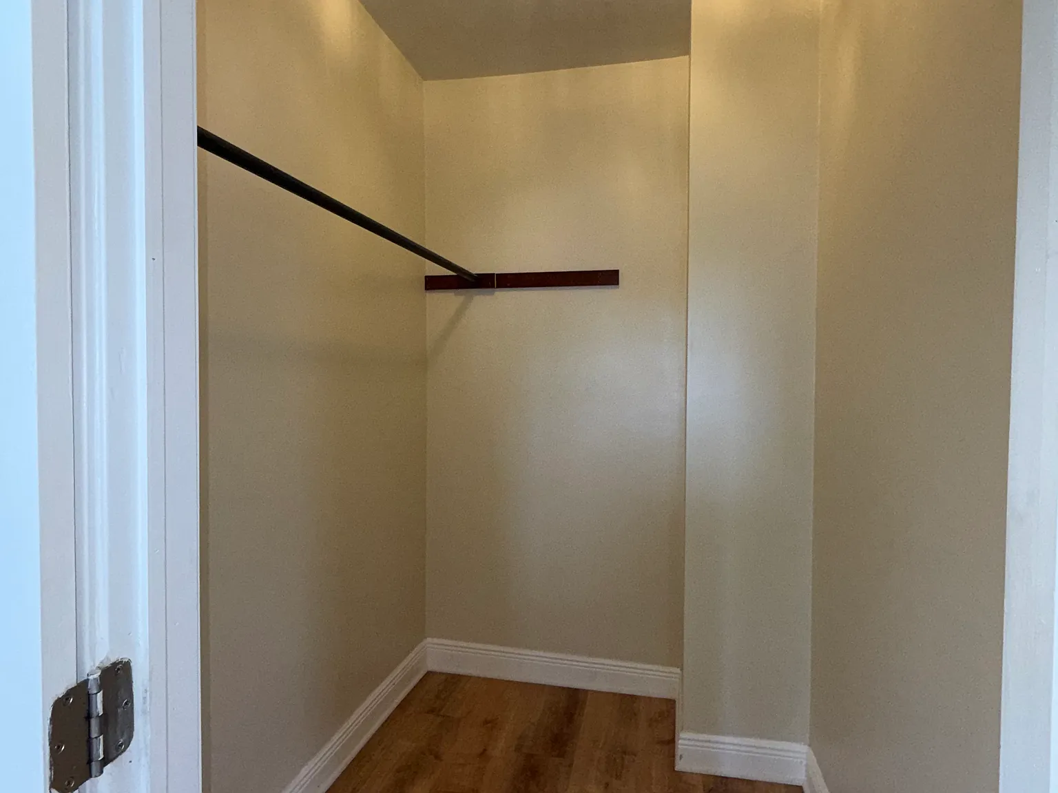 2 bed, 800 sqft, $1,899 — Photo 4