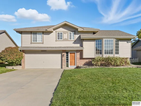 12611 S 218th Ave, Gretna, NE 68028