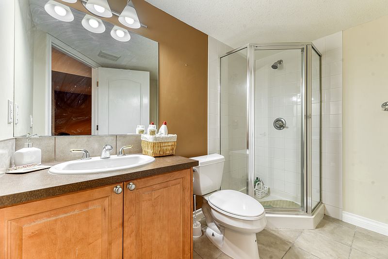 Calgary Townhouse for rent - 3 Bedrooms — photo 33