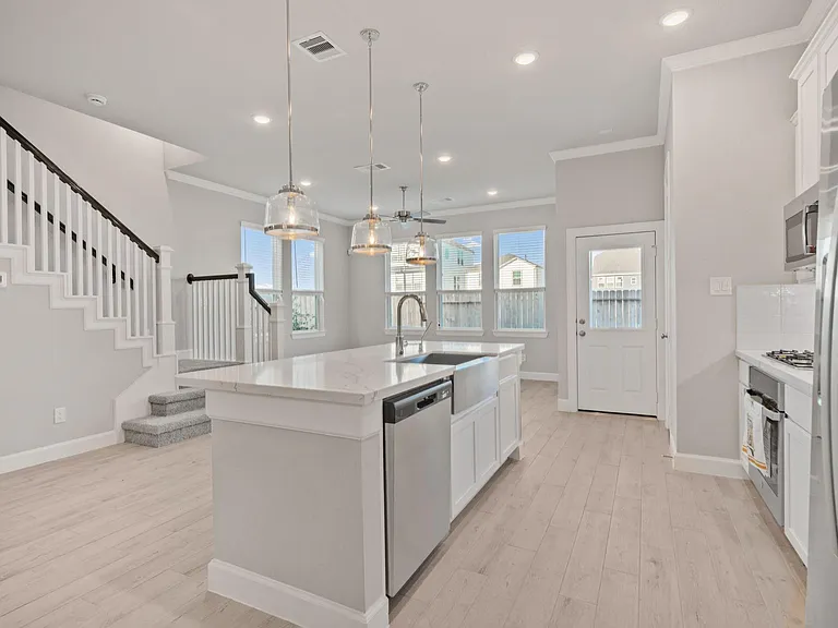11407 Blossom Square St — Photo 11
