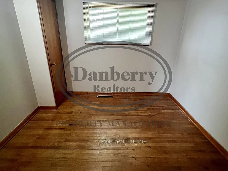 12560 W Hughes St — Photo 11