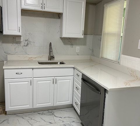 4th image of 1220 Forest Home Dr