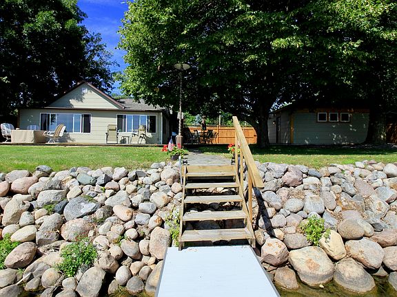 5th image of 1149 W Lake Dr