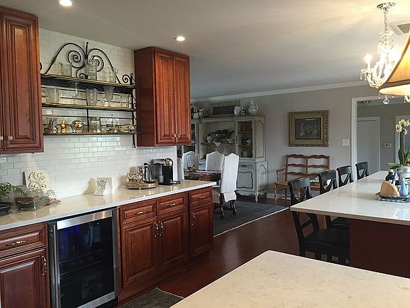 Kitchen Beverage area