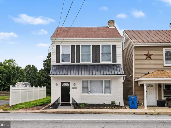 19 S York St, Etters, PA 17319