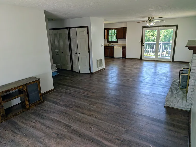 707 Kentucky Ave — Photo 1