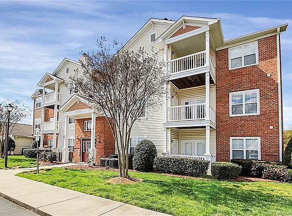 2nd image of 10734 Hill Point Ct #10734