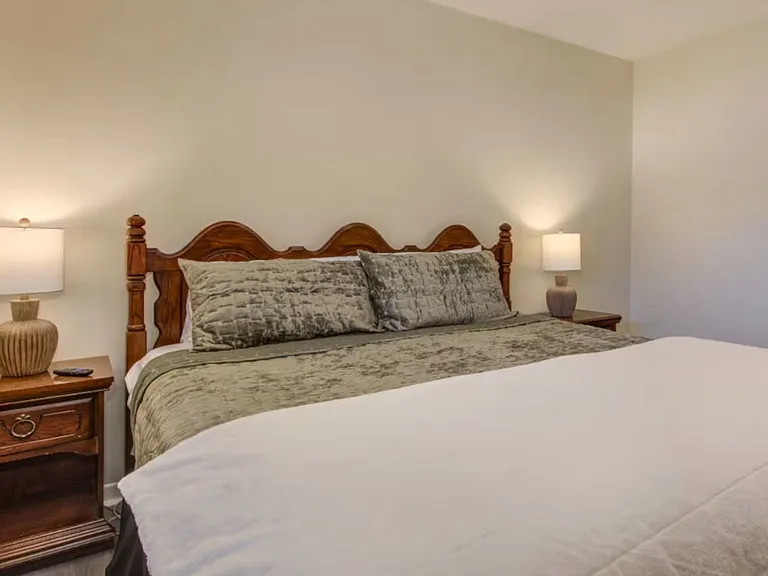 260 Roaring Fork Rd #208B — Photo 16