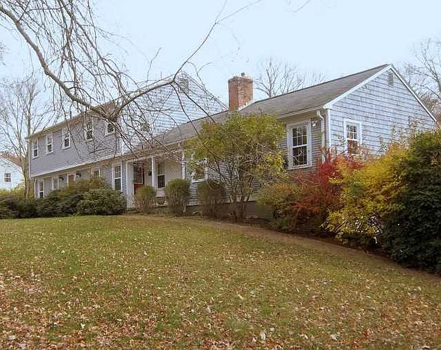 1st image of 250 Hemlock Dr