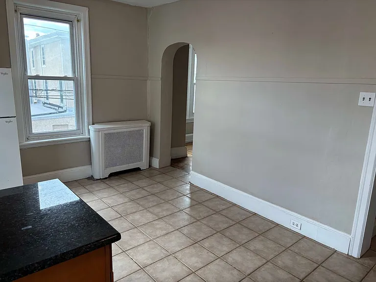 213 Green Ln — Photo 35