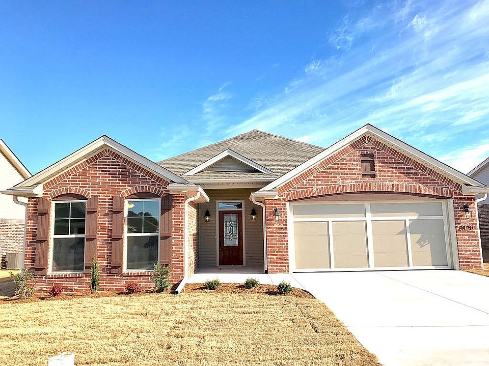 2nd image of 8821 Wildwood Way