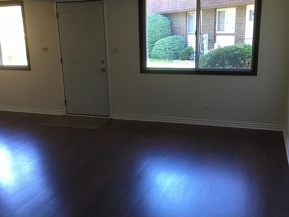 3rd image of 2548 Berkshire Ct