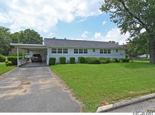 813 Meadow View Dr NE, Cullman, AL 35055