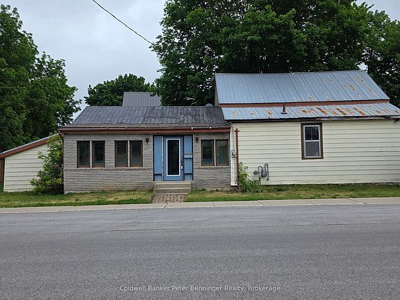 2nd image of 21 Peter St S