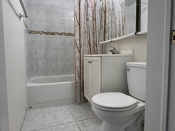 5th image of 32 Andes Rd #Basement