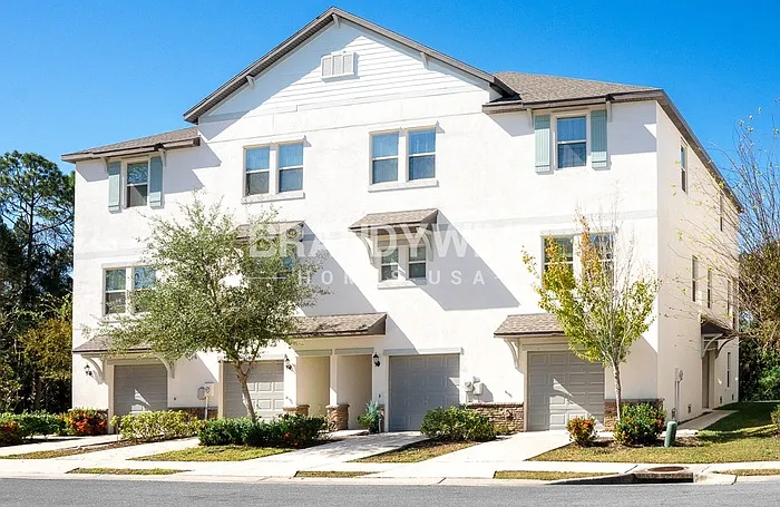 4 bed, 3.0 bath, 1912 sqft, $1,860 — Photo 1