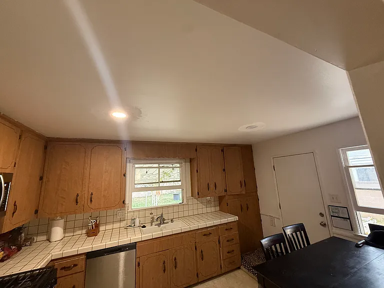 14833 Stanton Ave — Photo 12